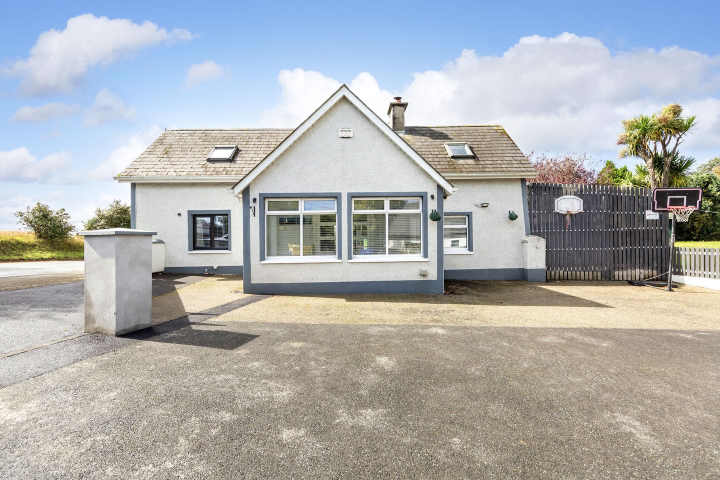 Staples Cottage, Ballaghablake, Curracloe, Co. Wexford, Y21XT02