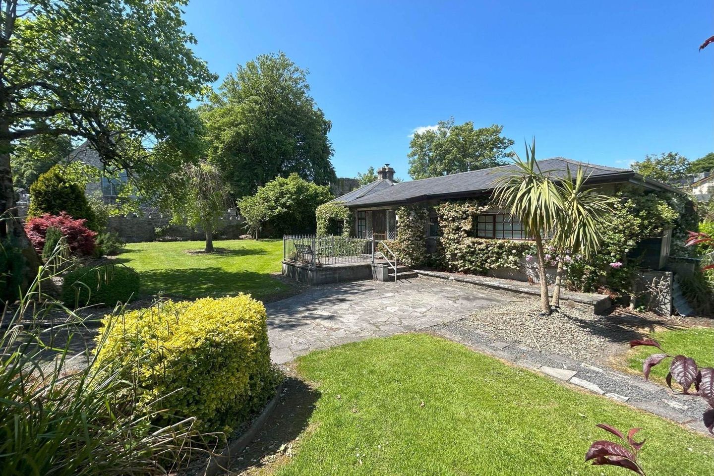 The Lodge, Tuamgraney, Co. Clare, V94EPW1 is for sale on Daft.ie