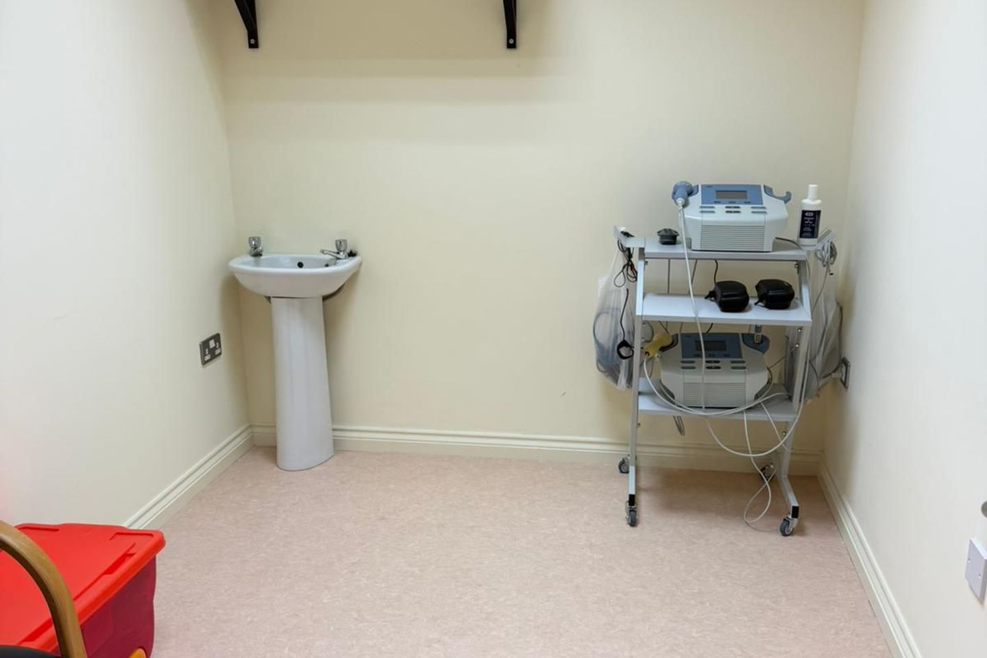 Carepoint Medical Centre, 4 Mulvoy Park, Sean Mulvoy Road, Galway, Bohermore, Co. Galway