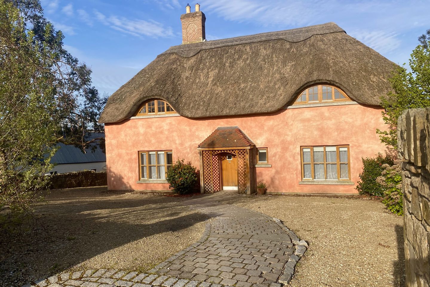 1 Saint James Wood, Stradbally, Co. Waterford, X42PW59 is for sale on