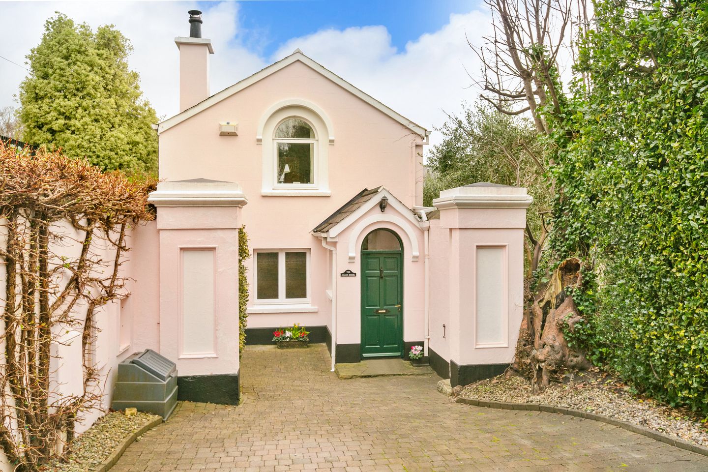 The Coach House, Sloperton, Monkstown, Co. Dublin, A96YR24