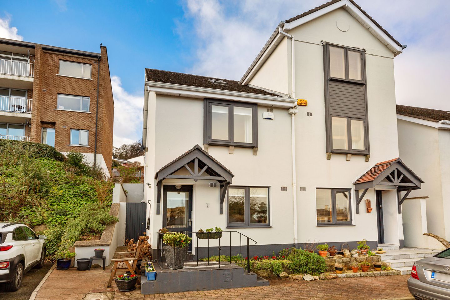 1 Sorrento Mews, Sorrento Road, Dalkey, Co Dublin, A96YX00 is for sale on Daft.ie