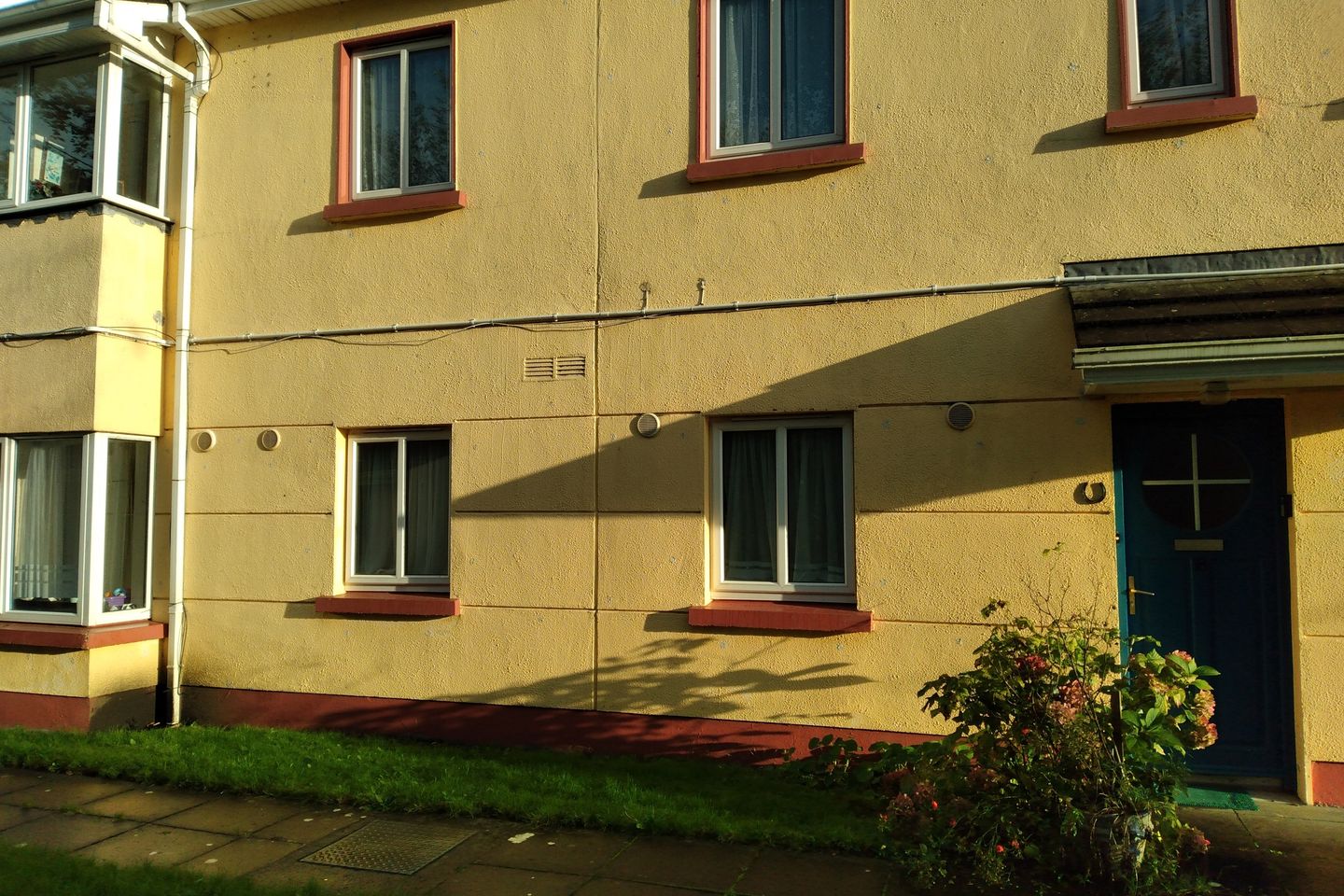 18 Aonach, Dunlo Hill, Ballinasloe, Co. Galway, H53X923 is for sale on