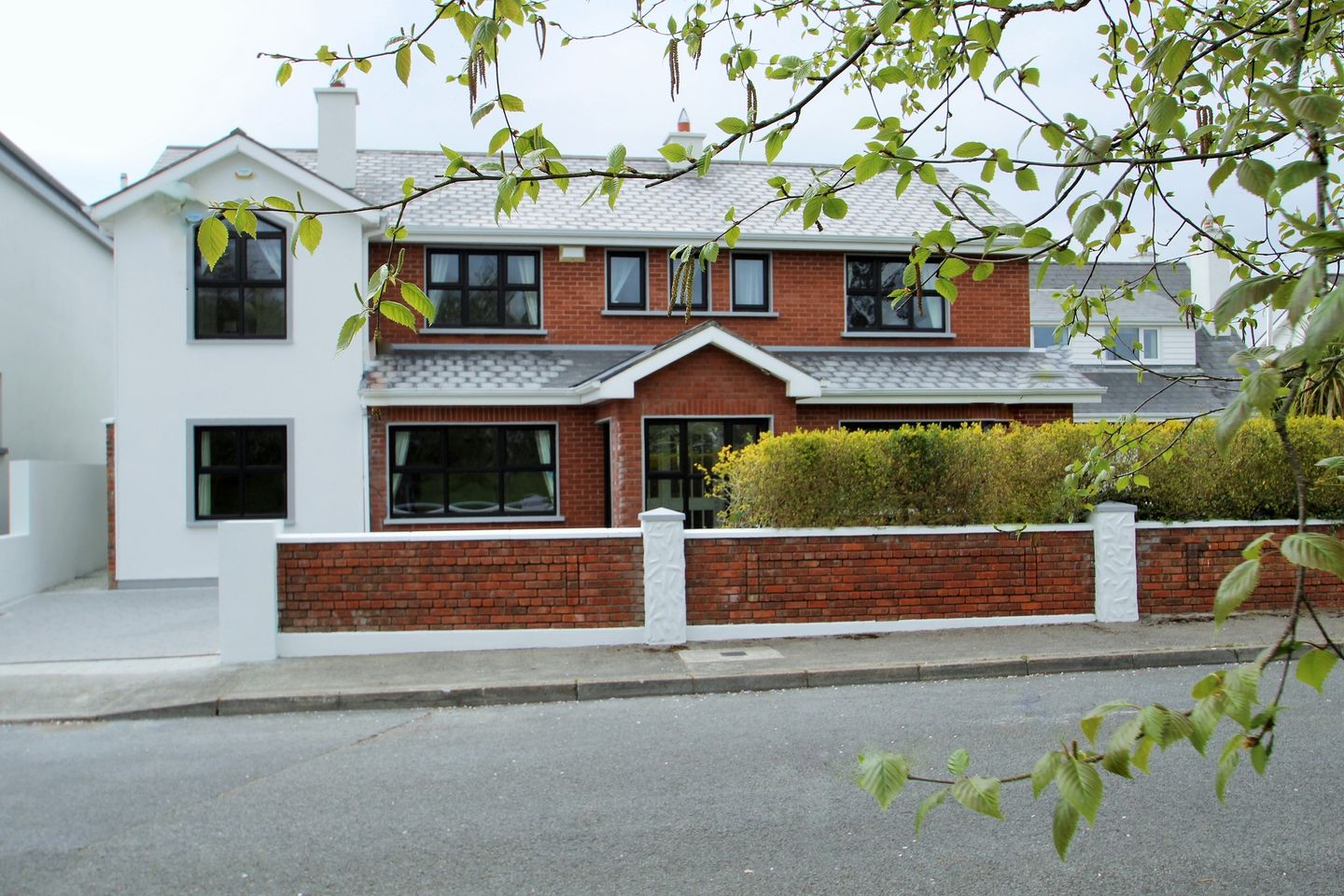 56 Maunsells Park, Taylors Hill Road, Salthill, Co. Galway
