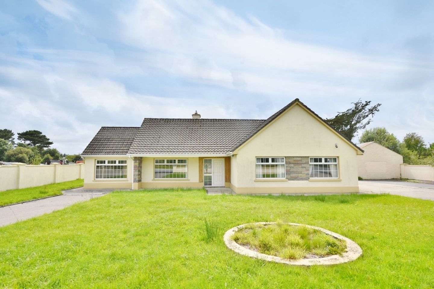 Ballybunion Road, Listowel, Co. Kerry, V31XY46 is for sale on Daft.ie