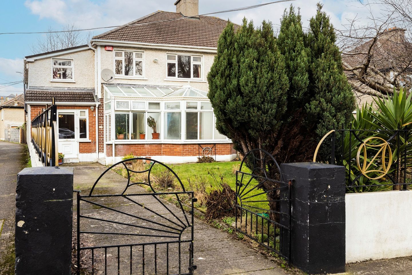 1 Dodder Park Road, Rathfarnham, Rathfarnham, Dublin 14 is for sale on