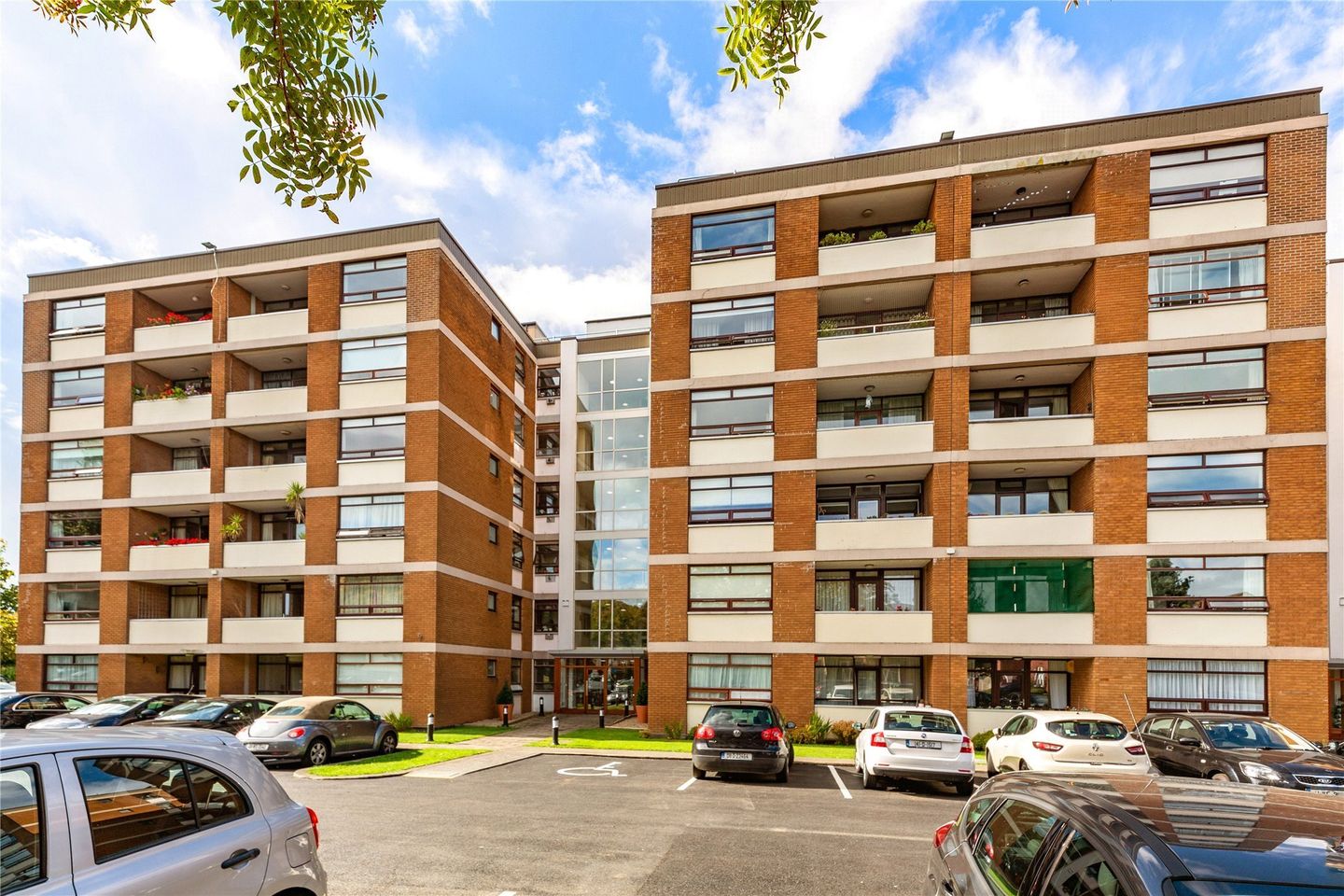 11 Rowan Hall, Millbrook Village, Milltown, Dublin 6, D06NY86