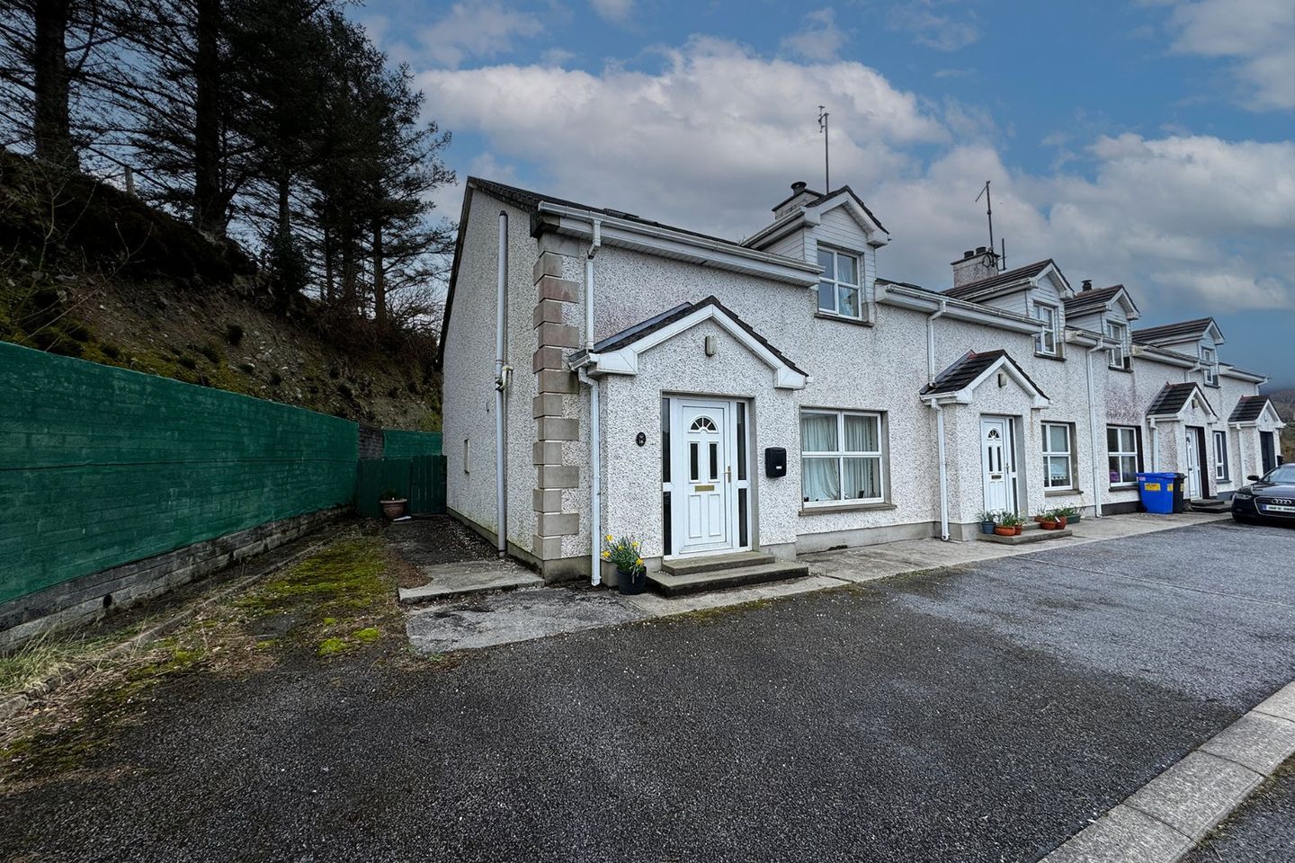 16 Riverside Park, Carrick, Co.Donegal, F94X211