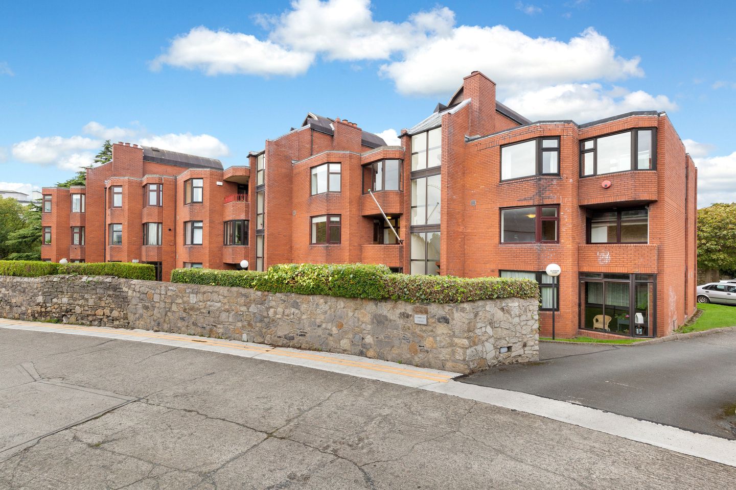 11 & 15, Ailesbury Court, Ballsbridge, Dublin 4, D04T6K4 is for sale on