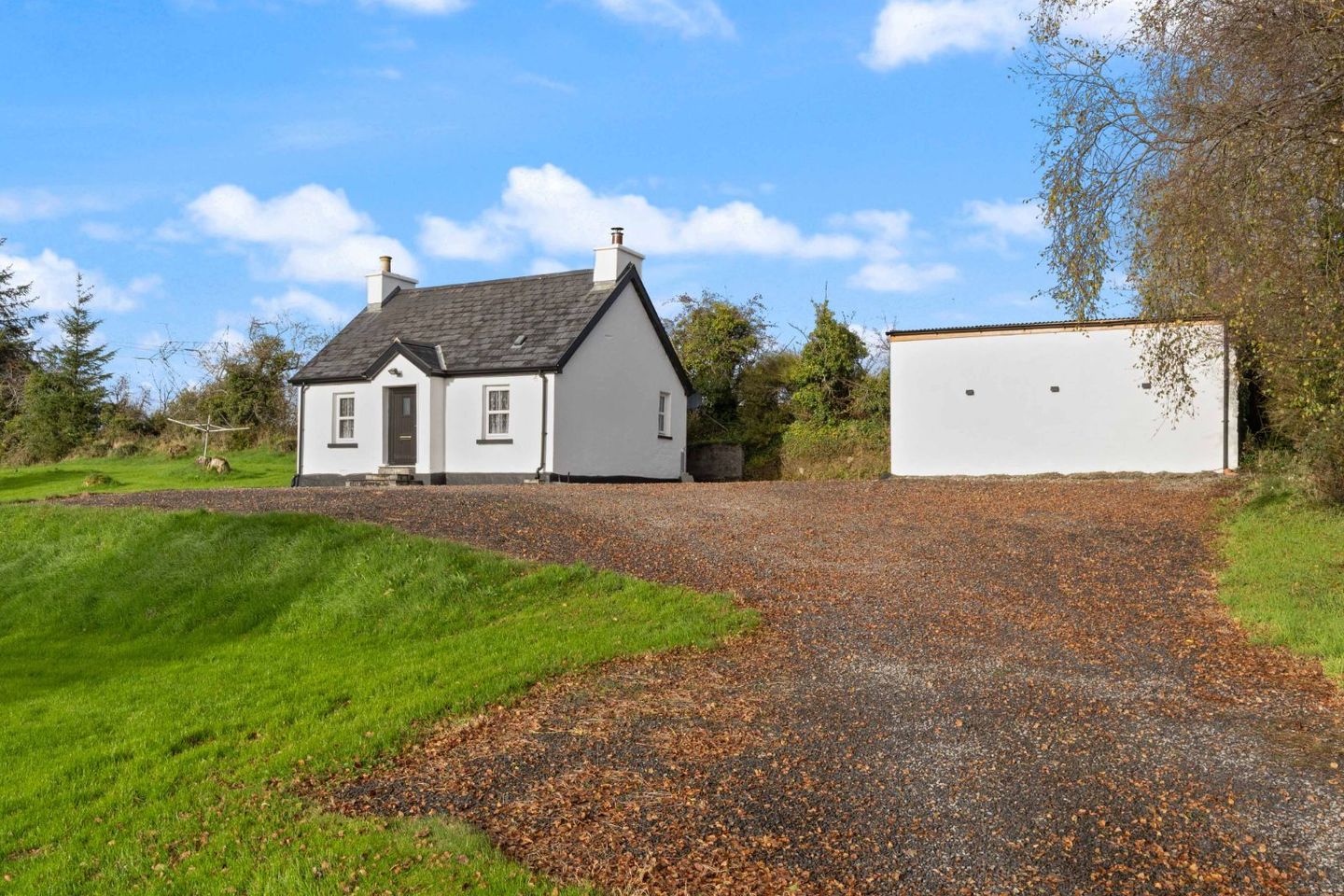 Baile Cottage, Cloonskirt, Sooey, Co. Sligo, F52PV08