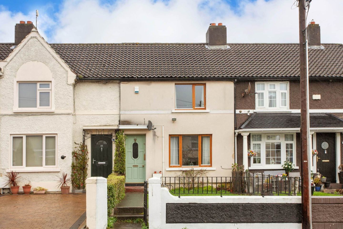 87 The Thatch Road, Whitehall, Dublin 9, D09TD88 is for sale on Daft.ie