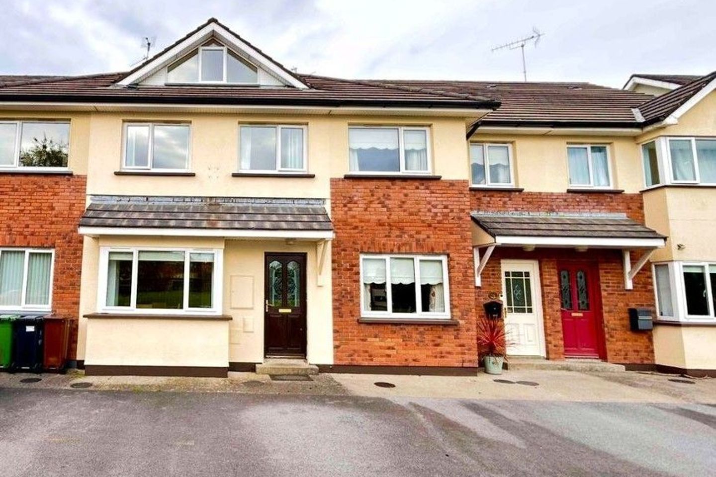18 Palace Fields, Tuam, Co. Galway, H54R271
