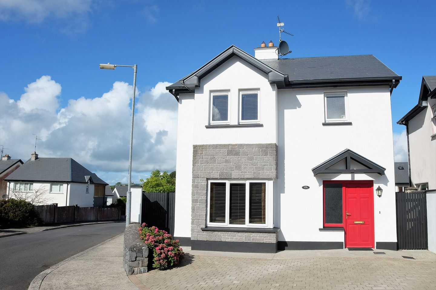 129A Baunoge, Mountpleasant, Loughrea, Co. Galway, H62P208 is for sale