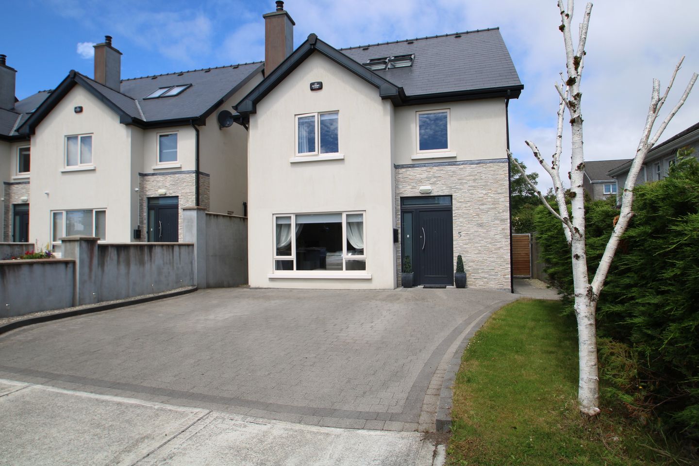 5 Carraig Nua, Slí Na Sruthán, Clybaun Road, Galway City, Co. Galway is for sale on Daft.ie