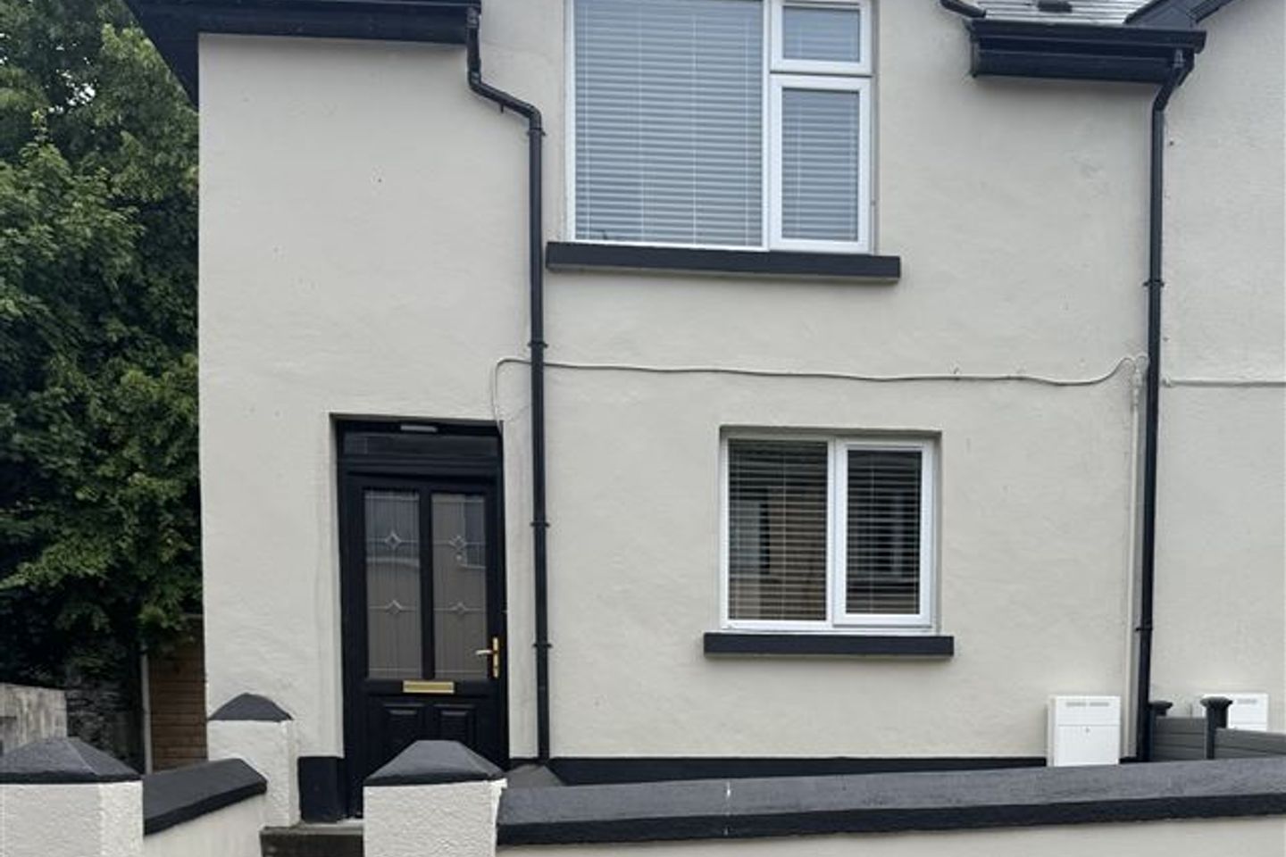 Moore Street, Loughrea, H62V489