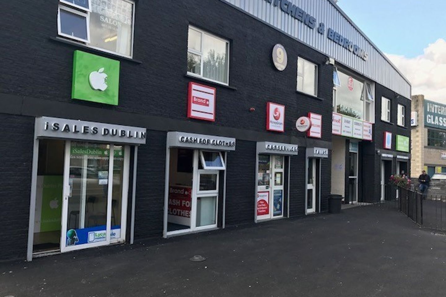 Commercial property for rent in UNIT 9 PORTERS AVE COOLMINE IND ESTATE