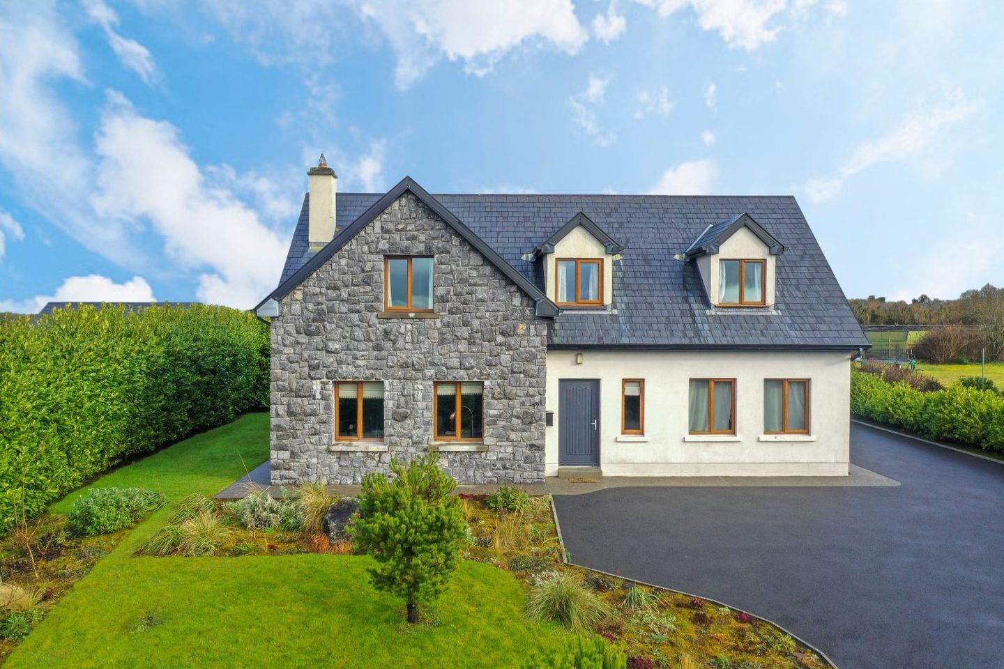 Amber House, Killeeneen More, Craughwell, Co. Galway, H91K4KH is for
