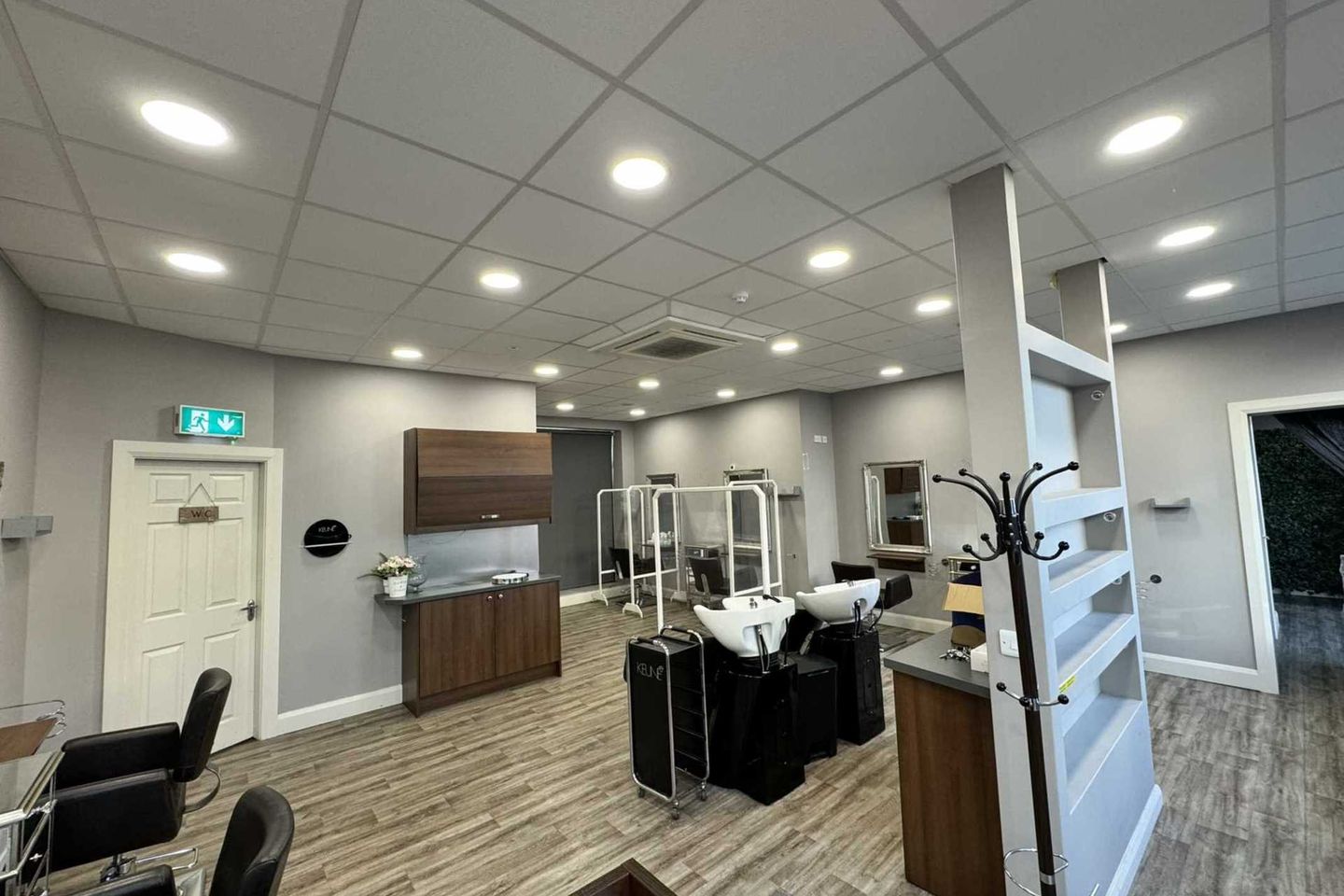 Commercial property for rent in Hair & Beauty Salon, Unit 2, Block B