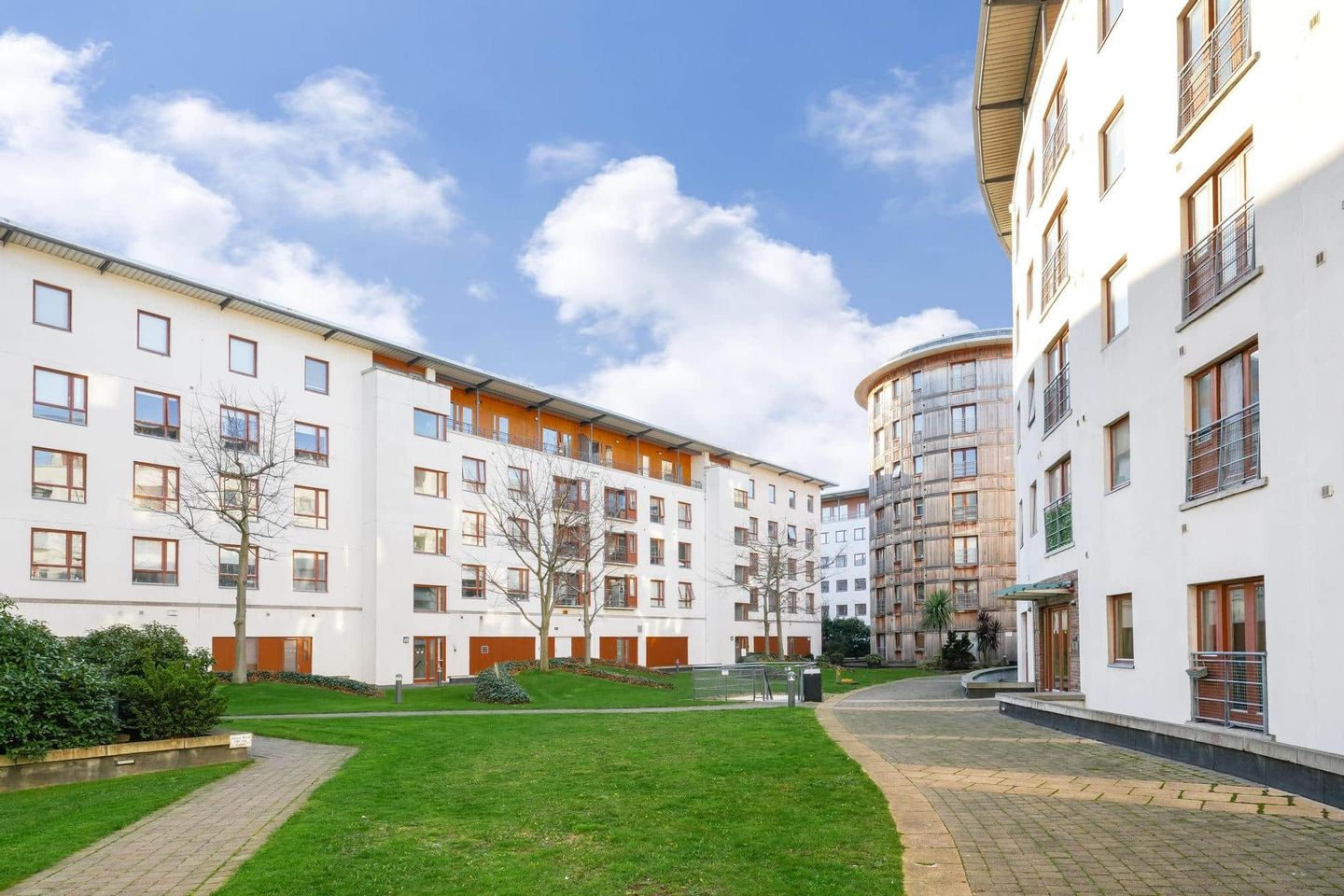 7 Beresford House, Custom House Square, Mayor Street Lower, I.F.S.C, IFSC, Dublin 1