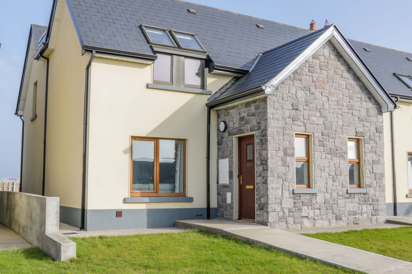Holiday Homes in Ref. 1068236 C64 Cahermore Holiday Village, C64 Ca