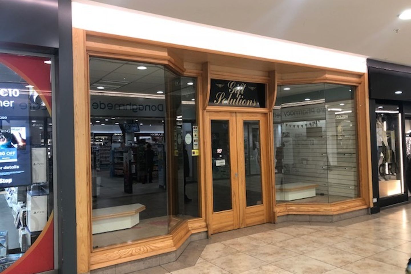 Commercial property for rent in Unit 7B Donaghmede Shopping Centre