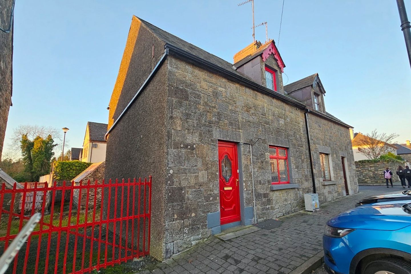 2 New Street, A82X927