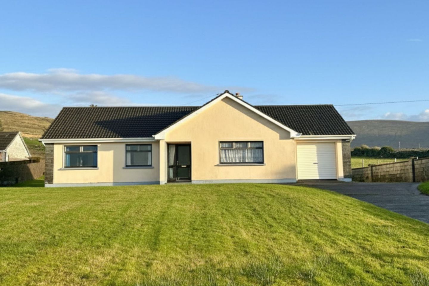 Ballybrack, Ballydavid, Co. Kerry, V92N8P8