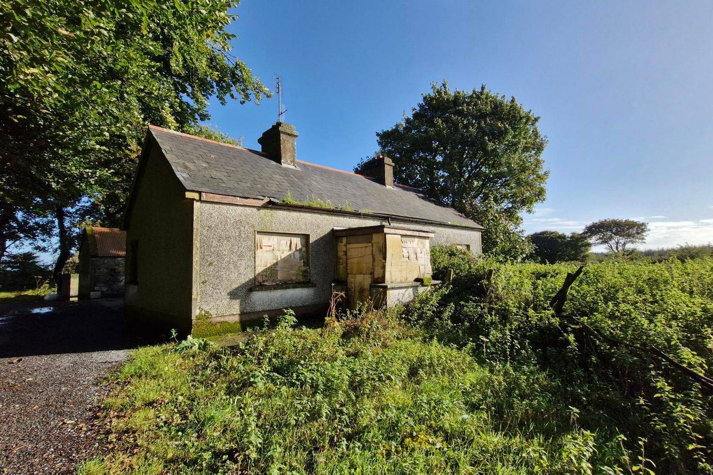Derelict House With 1 Acre In Knocknagur, Knocknagur, Tuam, Co. Galway, H54P230