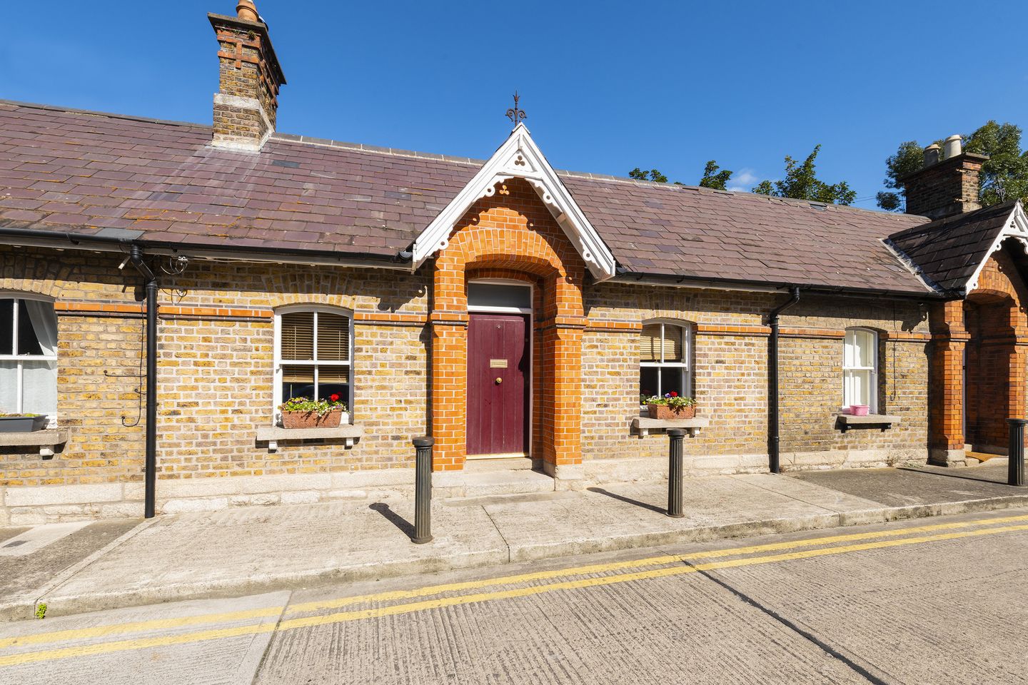 4 Estate Cottages, Shelbourne Road, Ballsbridge, Co. Dublin, D04Y4A4