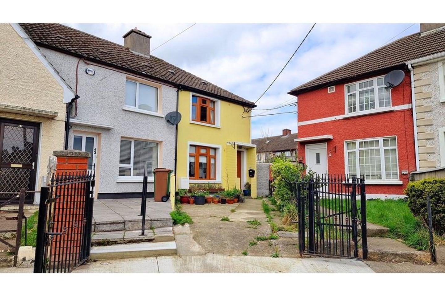 45 Ballyneety Road, Ballyfermot, Dublin 10, D10CF25 is for sale on Daft.ie