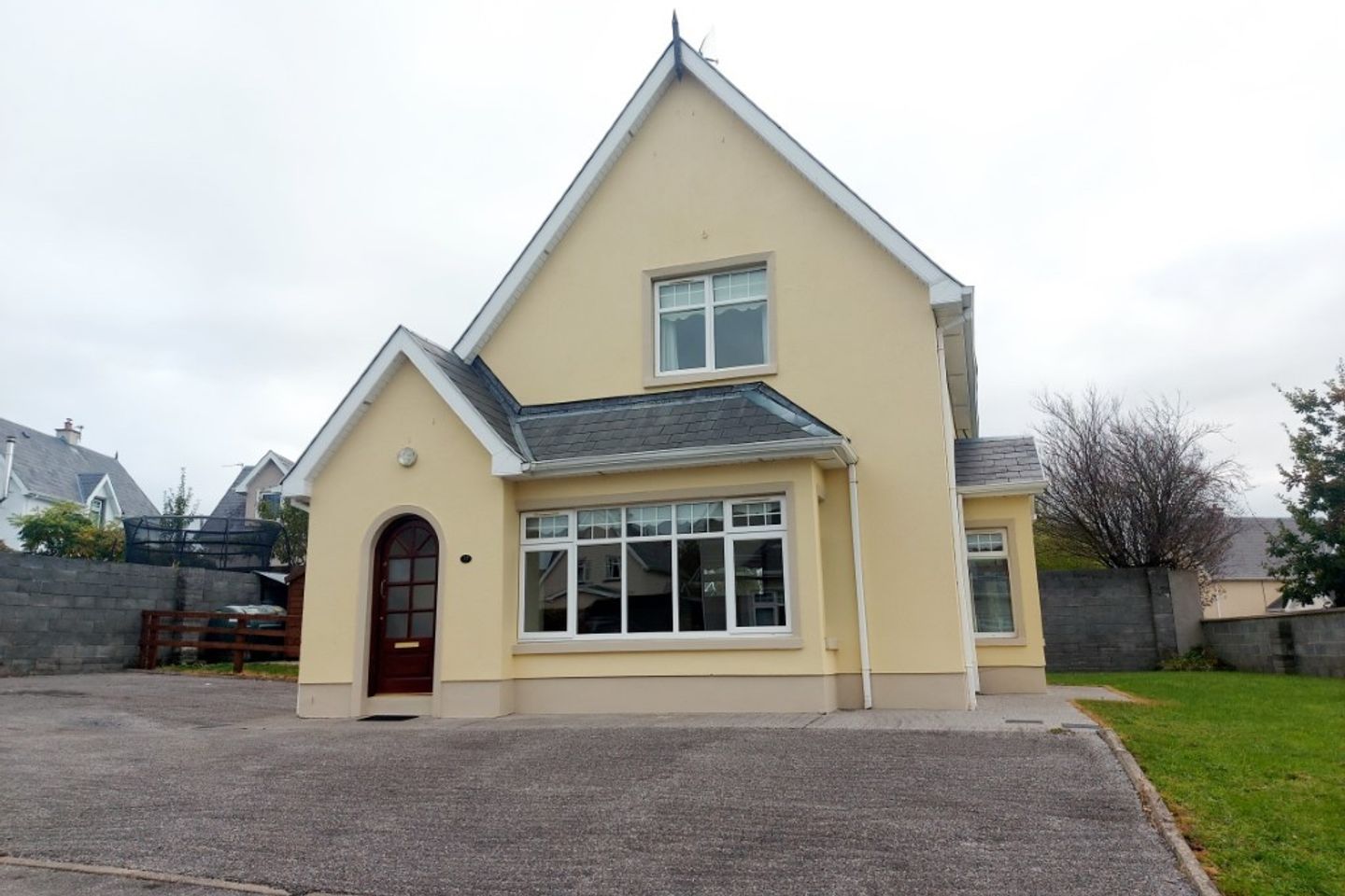 37 The Old Forge, Tulla, Co. Clare