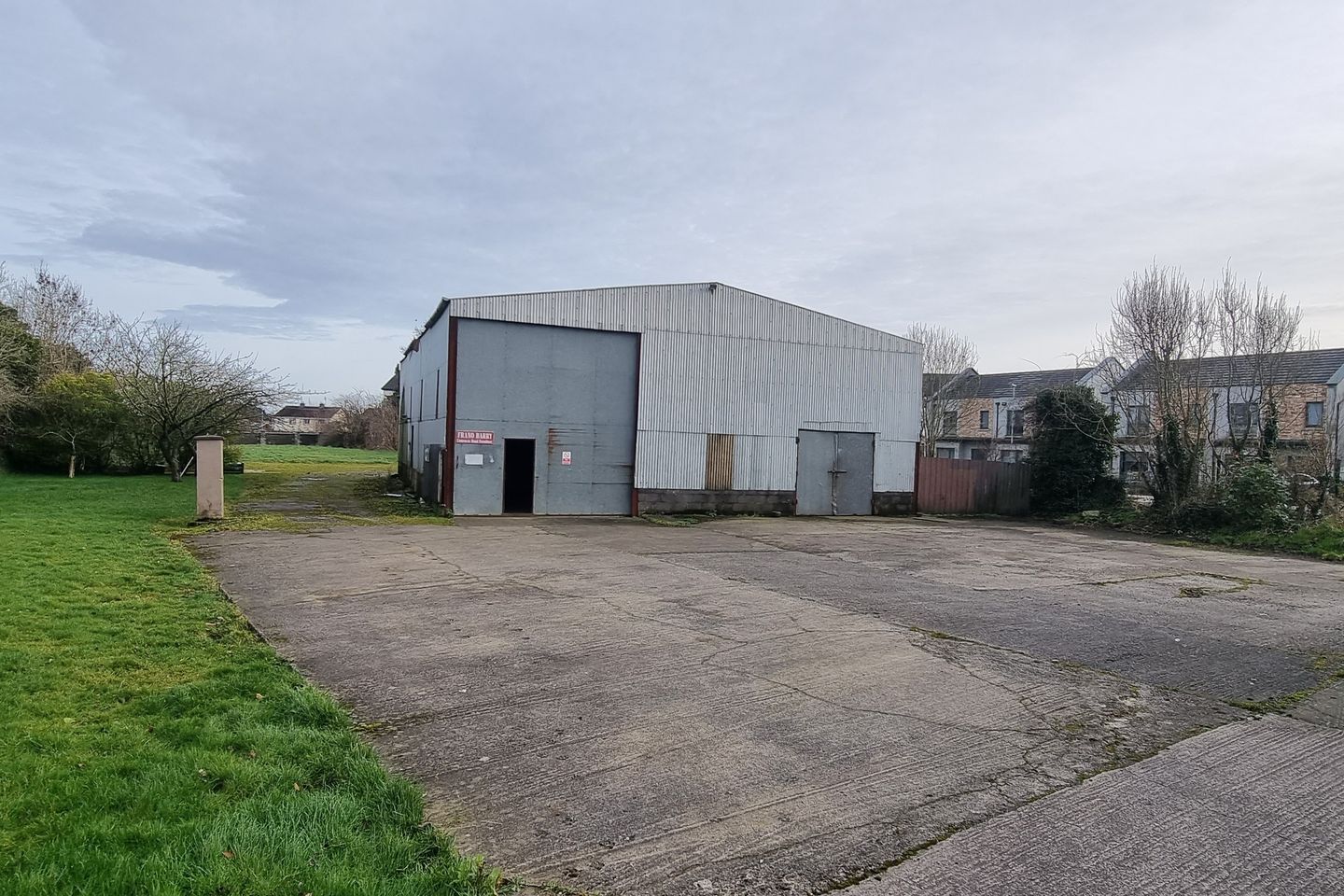 Commercial property for rent in Duffsland, Commons Road, Navan, Co. Meath