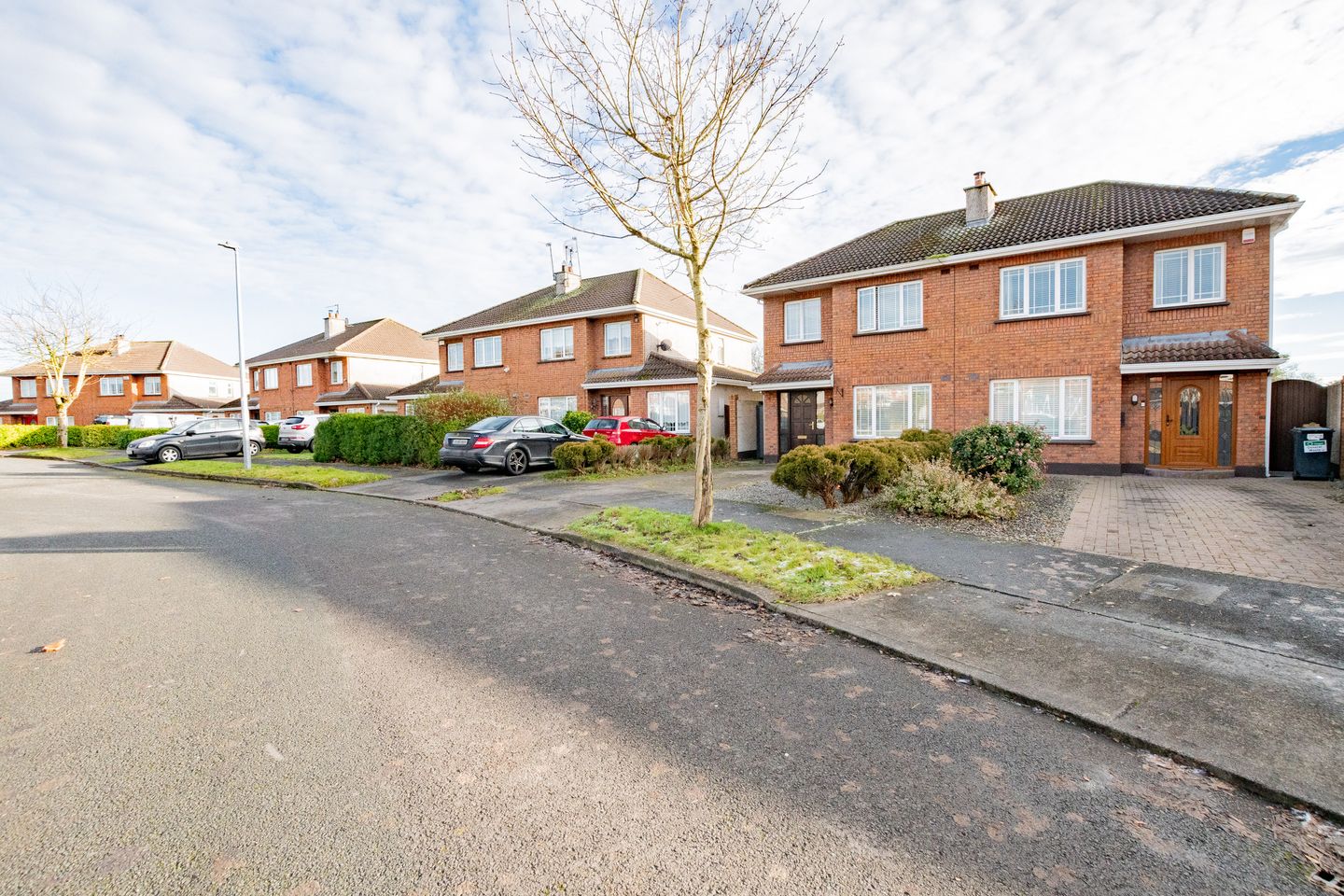 74 Stonebridge Park, Rochfortbridge, Co. Westmeath, N91TF43 is for sale