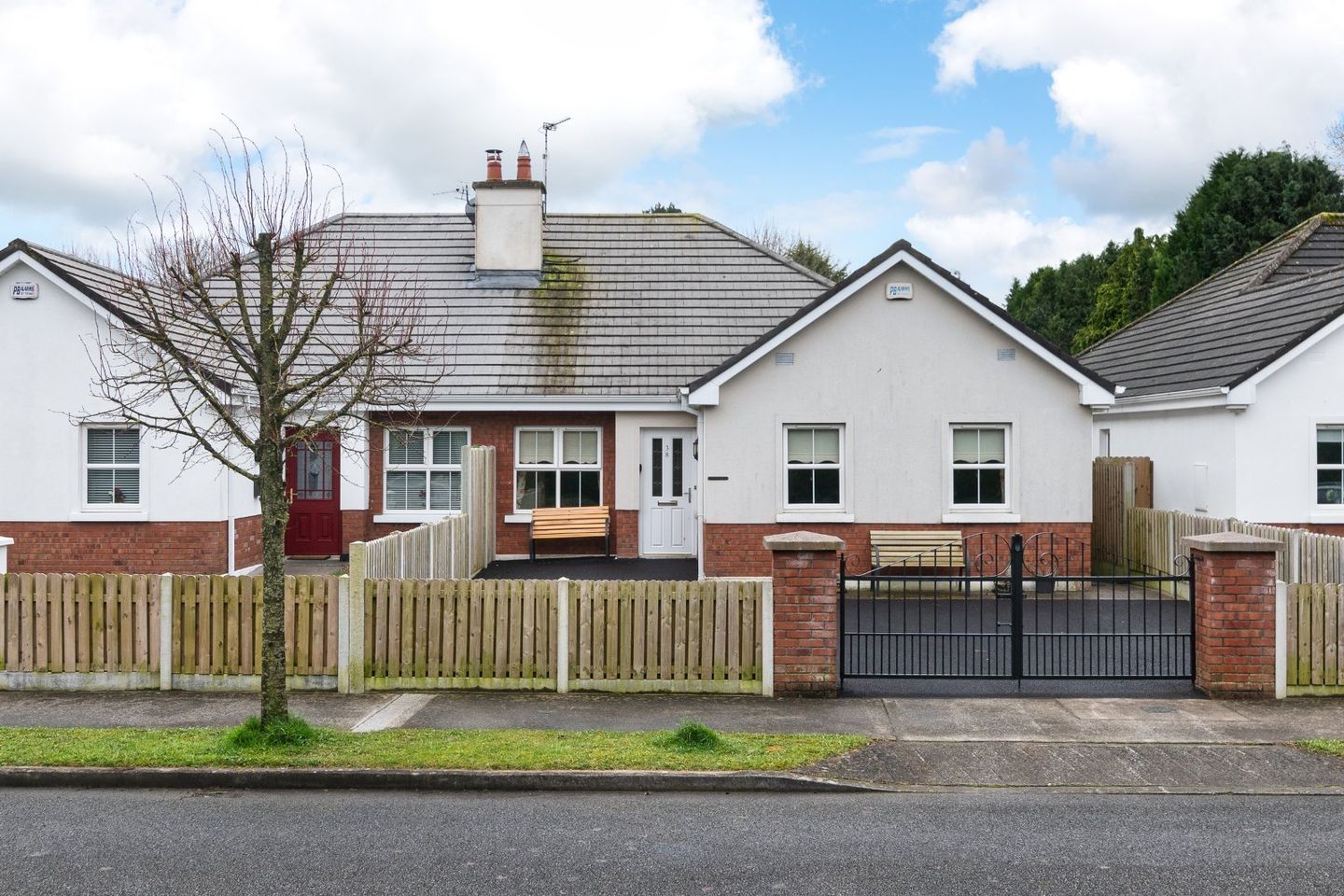 38 Grand Canal Court, Tullamore, Co. Offaly, R35E5D1 is for sale on Daft.ie