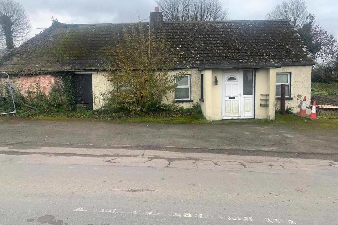 Derelict Bungalow, Painestown, Castletown, Navan, Co. Meath is for sale