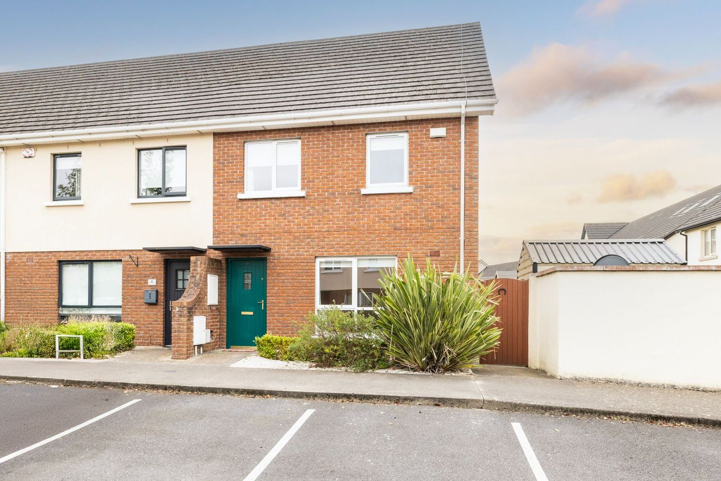 2 Barnwell Green, Hansfield, Clonsilla, Dublin 15, D15F8EF