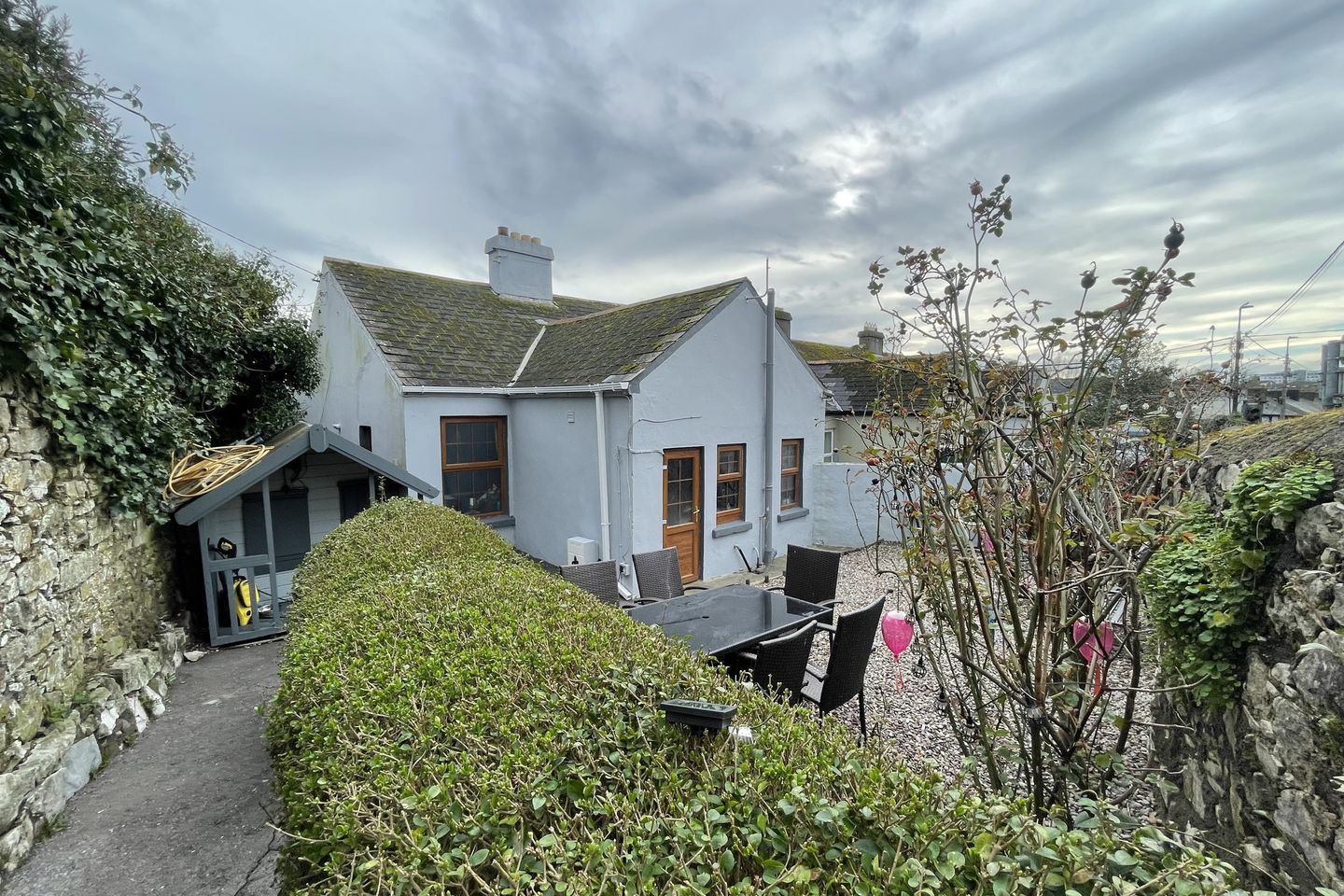 5 Clashduv Place, Glasheen Road, Glasheen, Co. Cork, T12Y7E5 is for