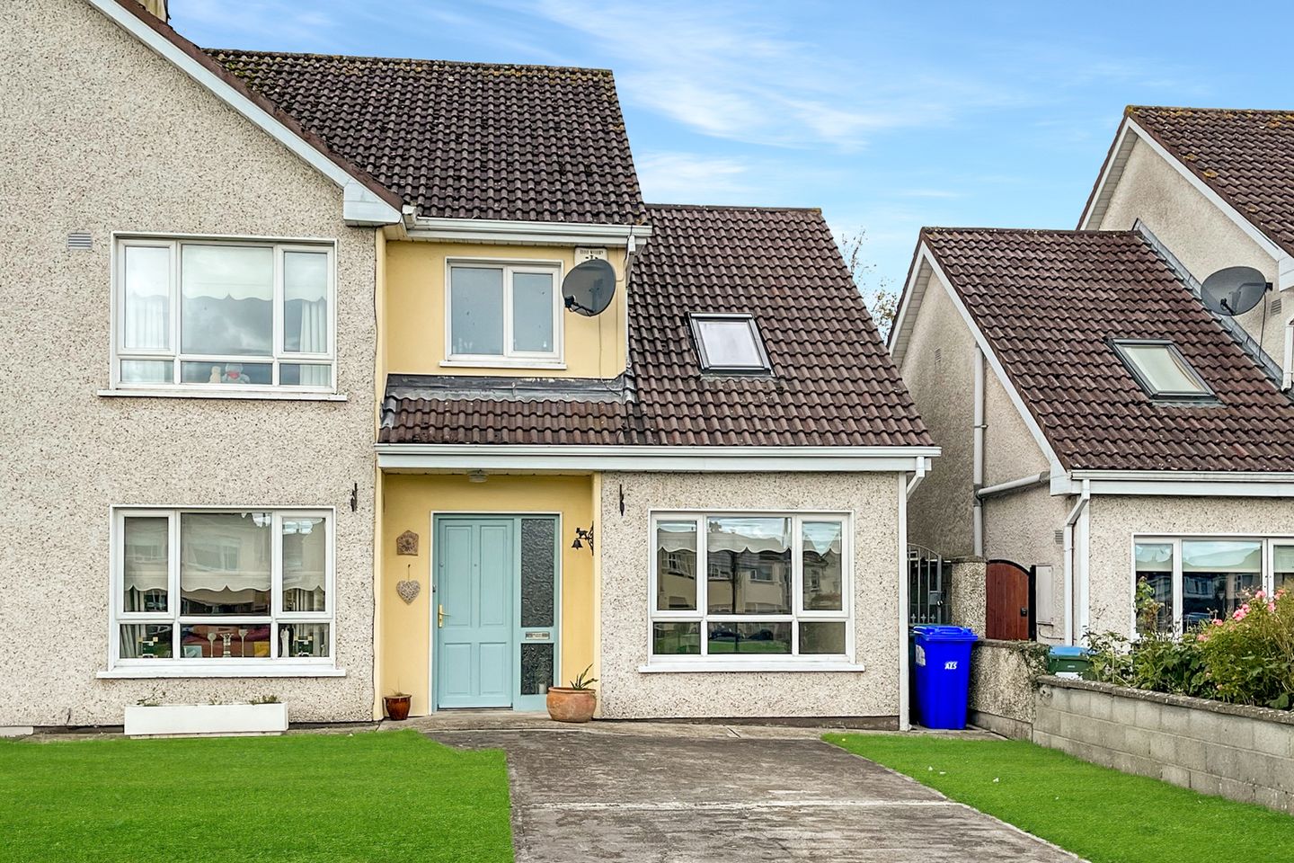 4 Stenson Close, Farranshone, Ennis Road, Co. Limerick, V94YC2D is for