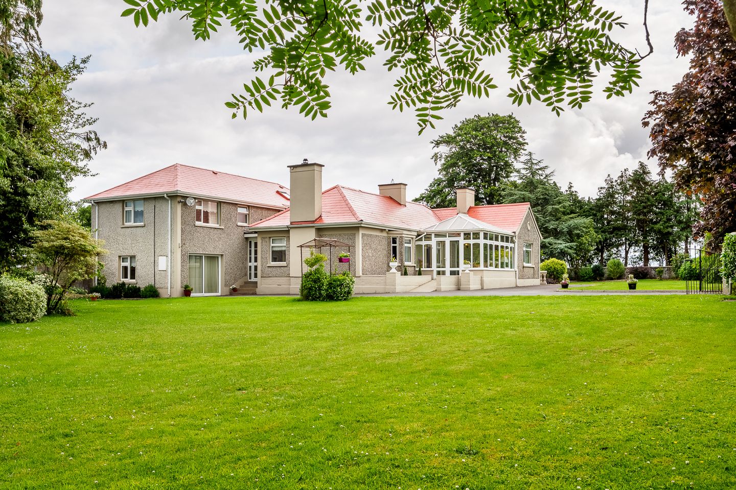 Castlelake, Cashel, Co. Tipperary, E25TD70