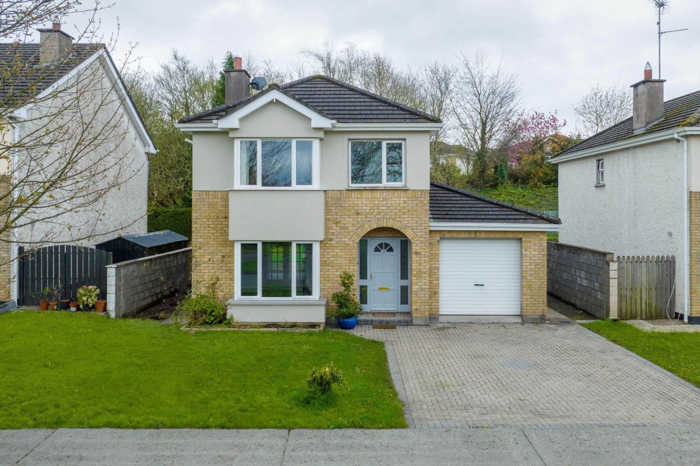 2 Ashleaf Place, Rocklands, Cavan, Co. Cavan, H12AY03 is for sale on