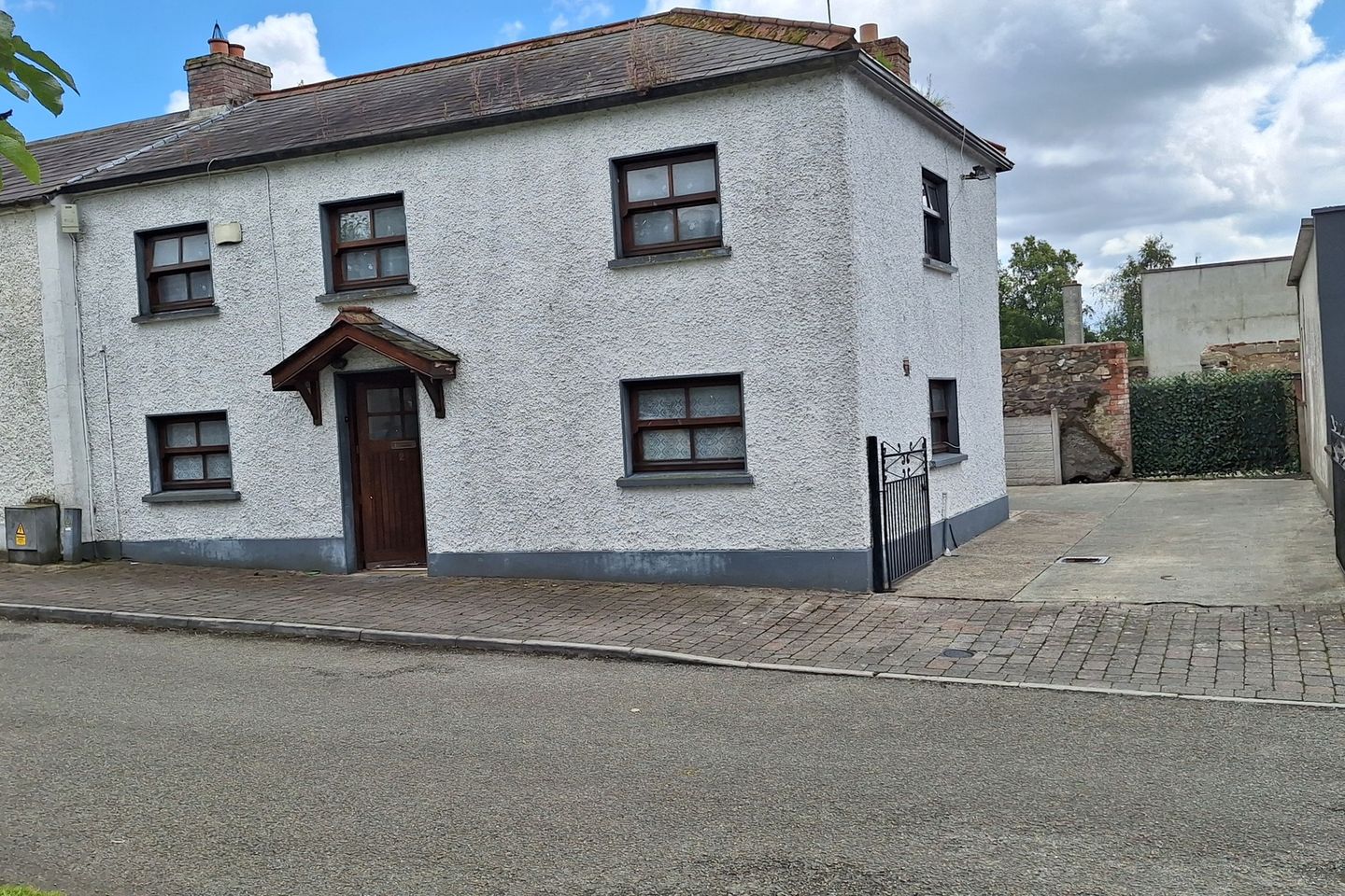 2 Market Square, Collon, Collon, Co. Louth, A92HR53