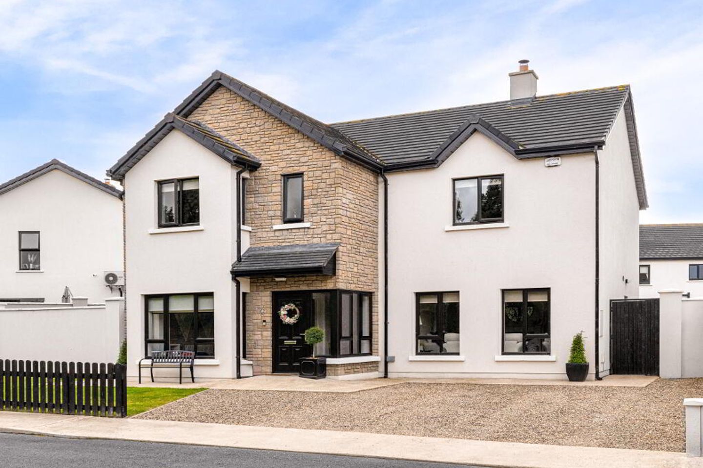 22 Roseberry Hill, Quinagh, Carlow Town, Co. Carlow, R93E9CH is for