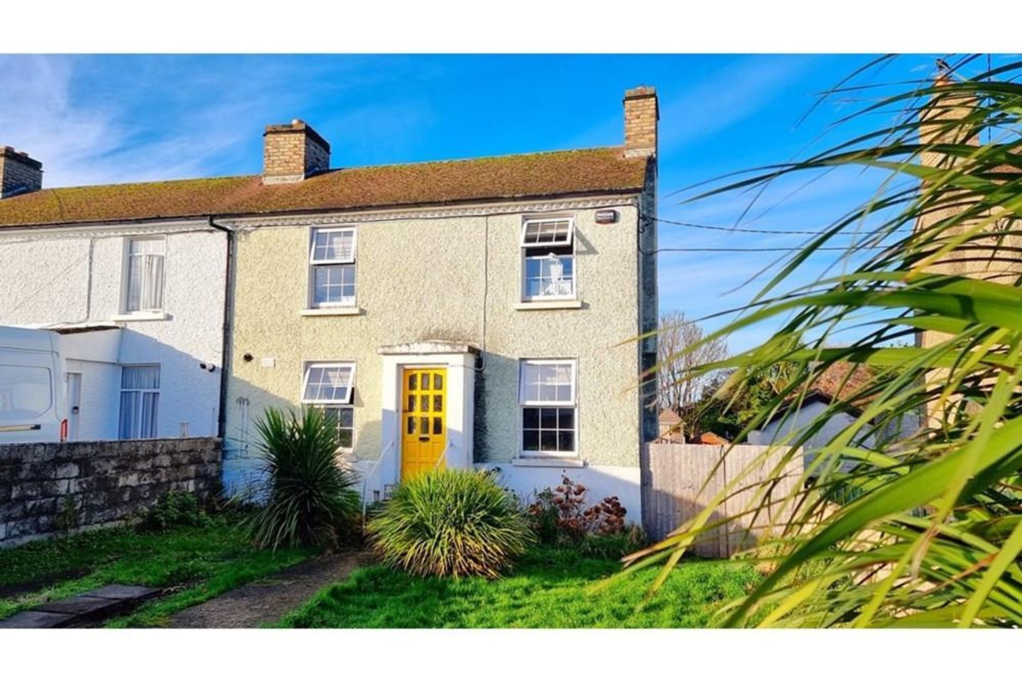 25 Balinteer Park, Balinteer Ave, Ballinteer, Dublin 16 is for sale on