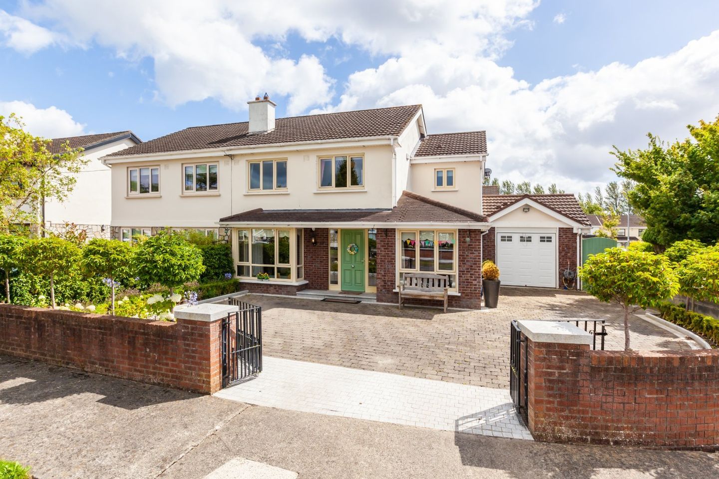 28 Lambourn Drive, Clonsilla, Dublin 15, D15EFK7 is for sale on Daft.ie