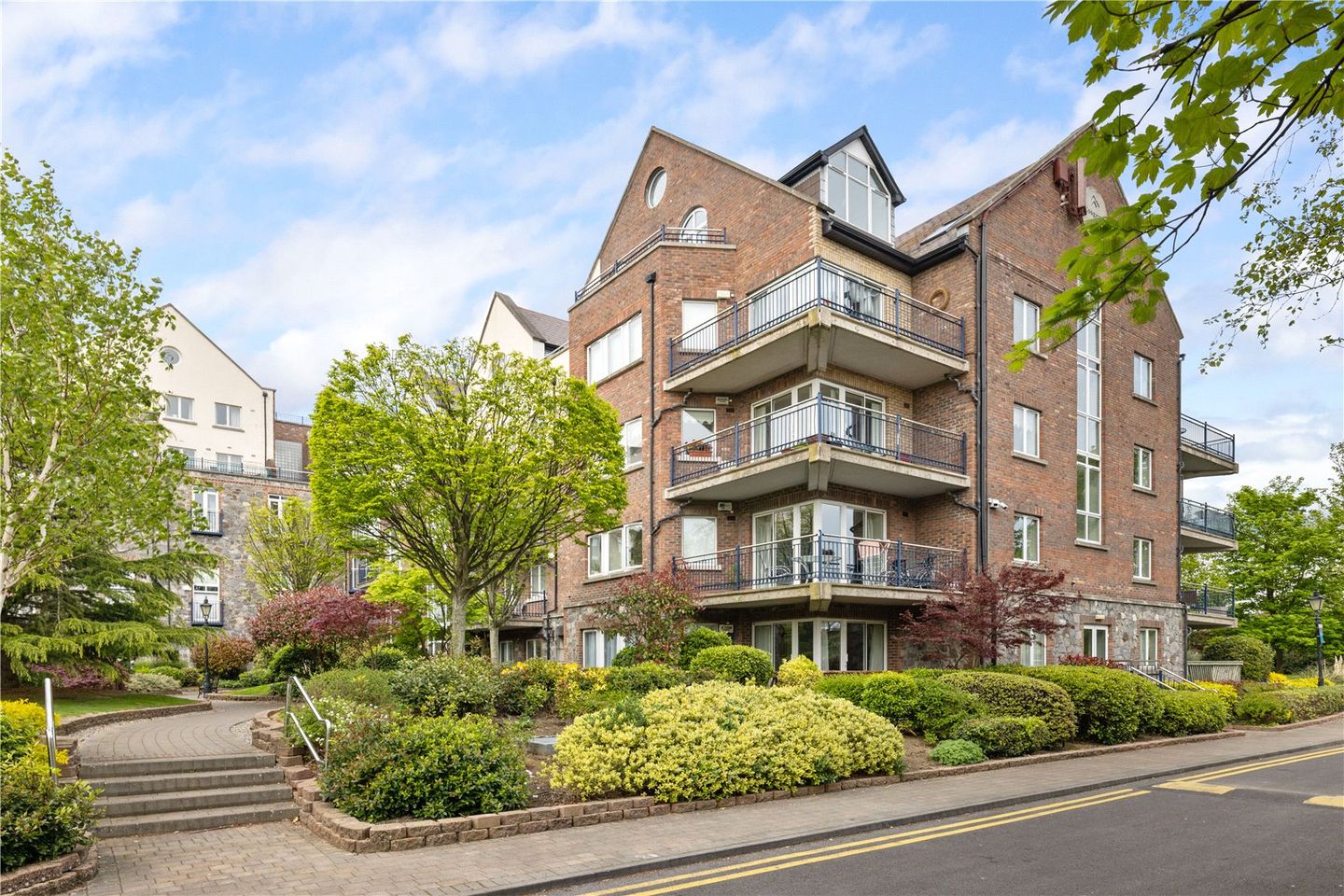 40 Grace Park Manor, Drumcondra, Dublin 9, D09E681 is for sale on Daft.ie