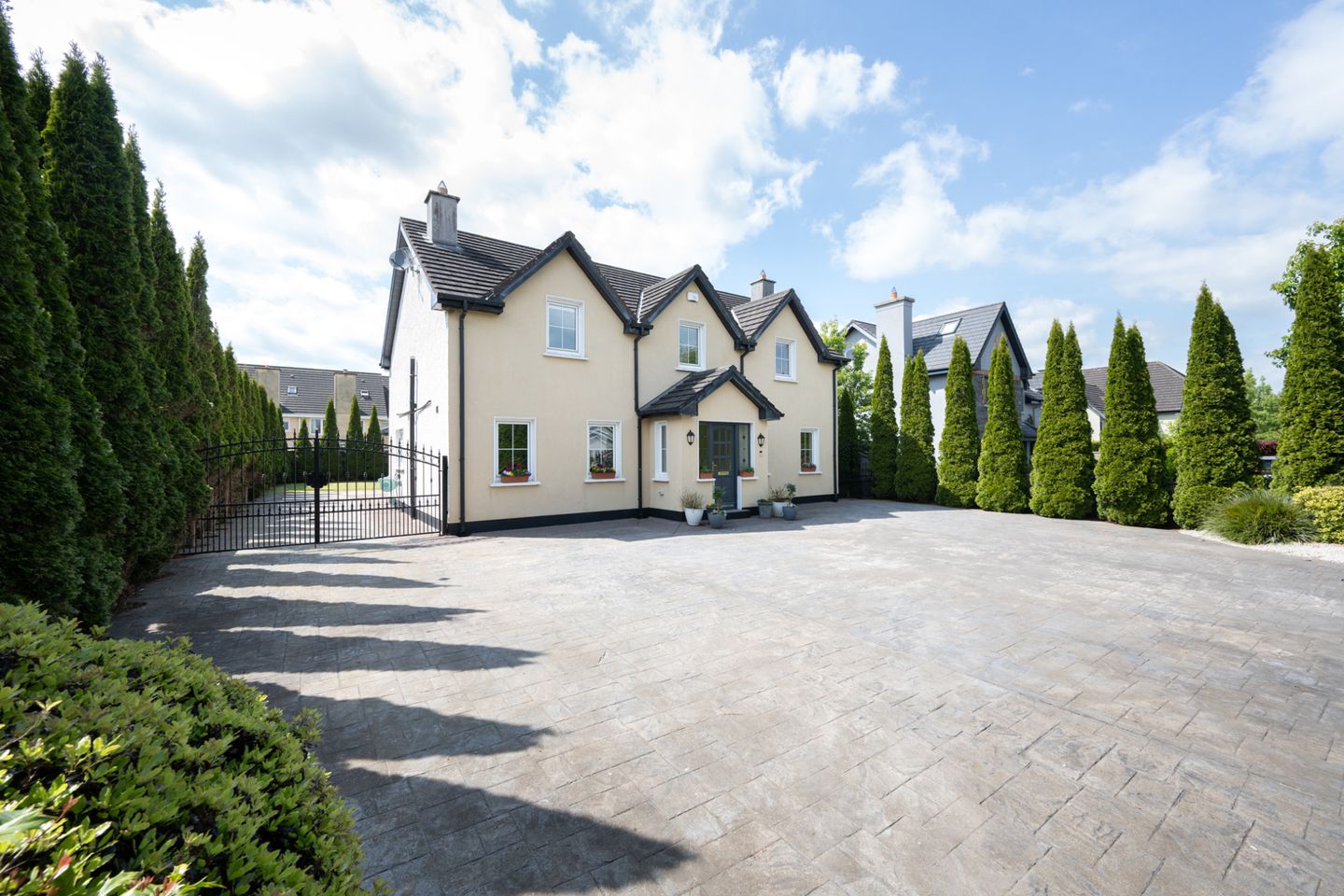 Shaula, 7 Grange Road, Grange Manor, Ovens, Co Cork, P31NW25