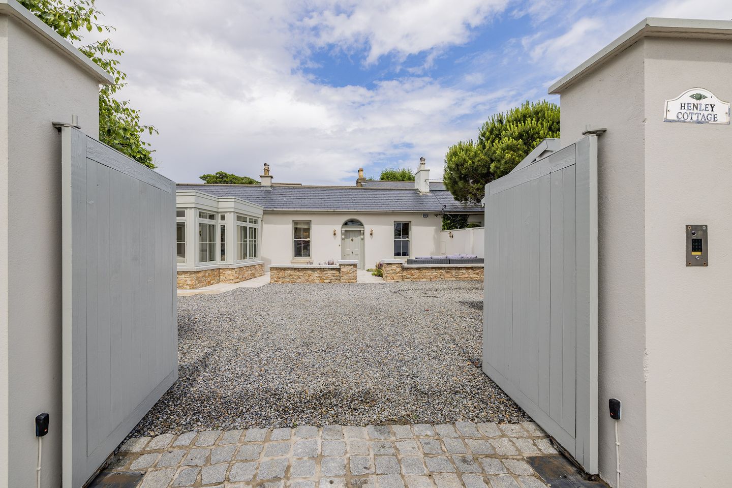 Henley Cottage, Churchtown Road Upper, Churchtown, Dublin 14, D14X5C9