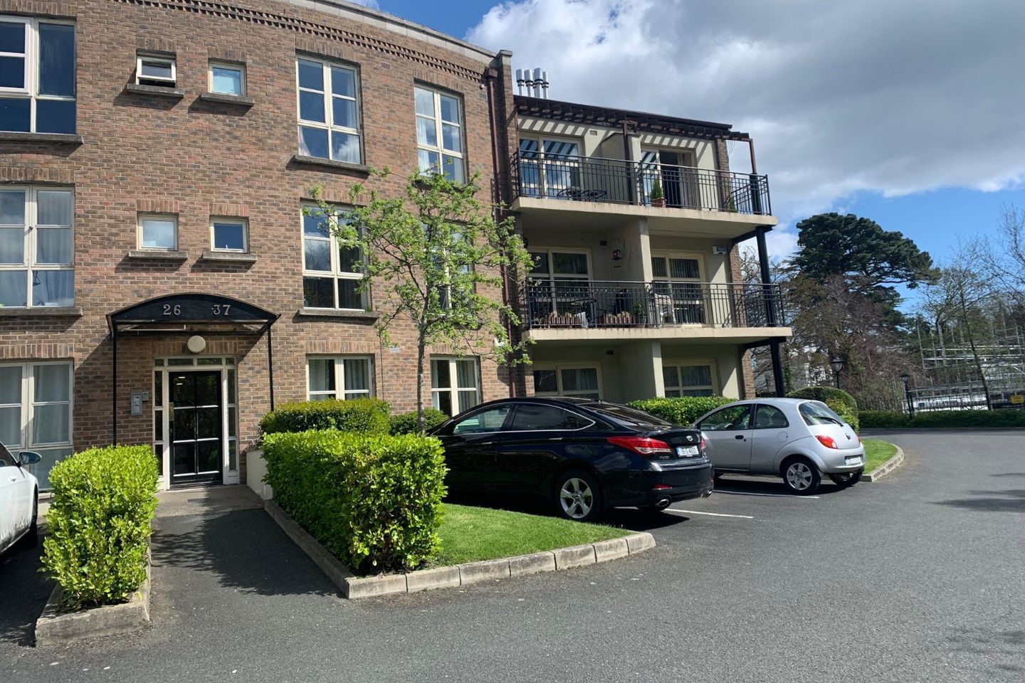 37 Ridgeford, Sandyford Road, Dundrum, Dublin 16, D16RR72 is for sale