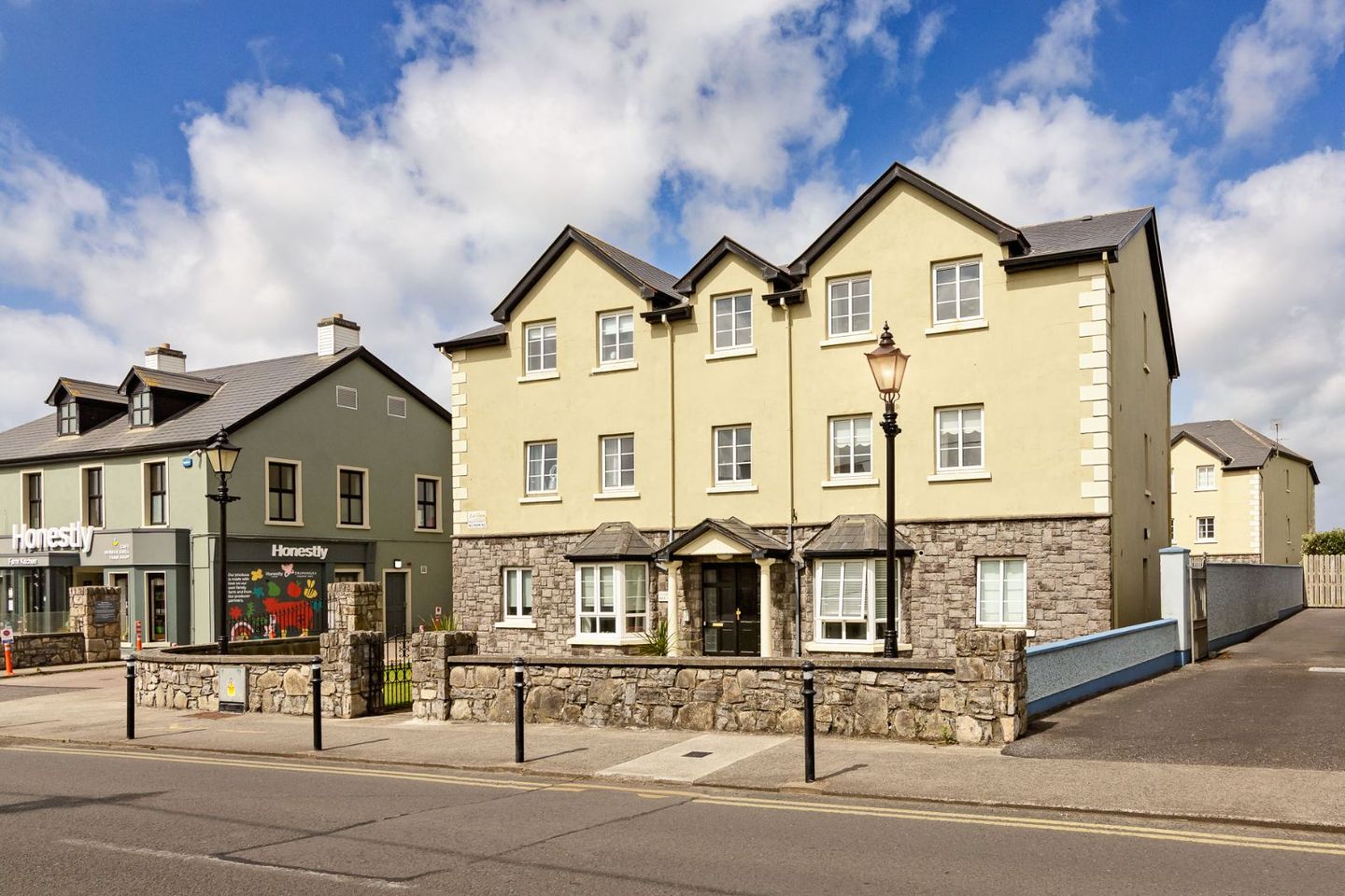 Apartment 6, Laressa Court, Shore Road, Strandhill, Co. Sligo, F91HR13