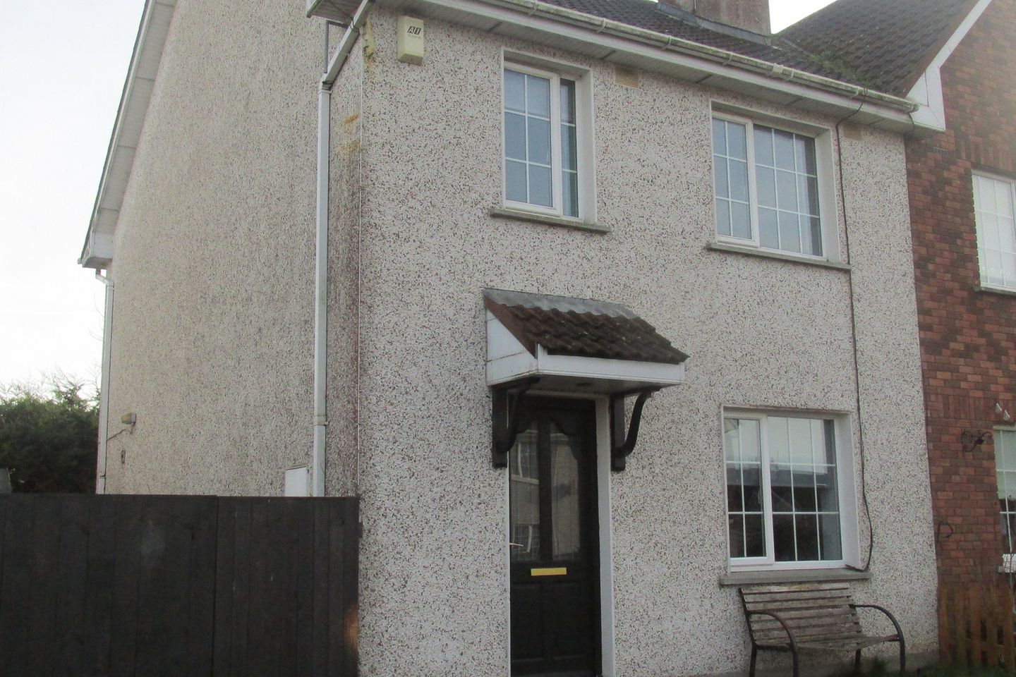 8 Rosemount View, Cahir, Co. Tipperary, E21RT98 is for sale on Daft.ie